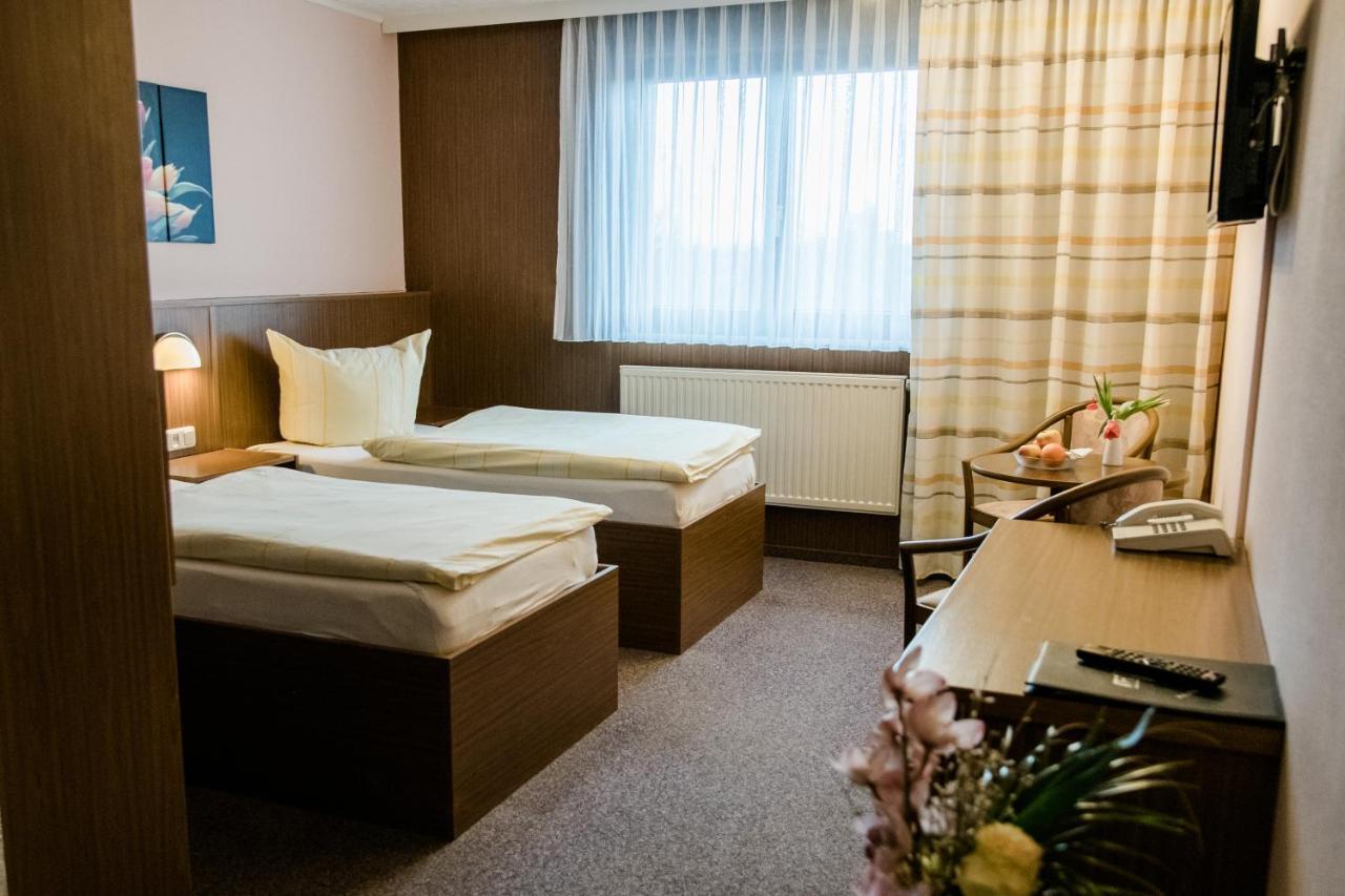 Hotel Mueller Genthin Buitenkant foto