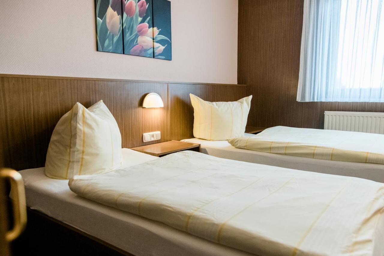Hotel Mueller Genthin Buitenkant foto
